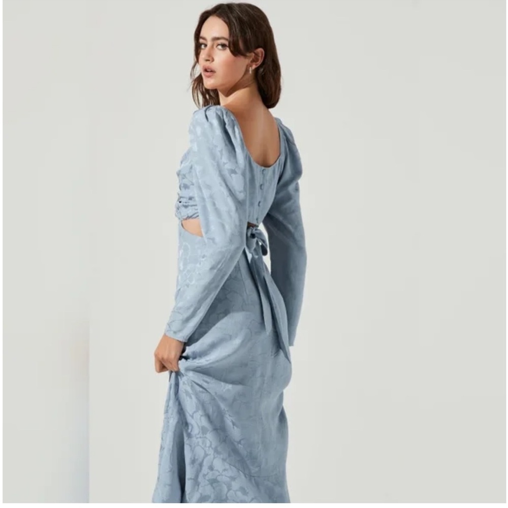 ASTR The Label Lainie Long Blue Dress - Picture 2 of 5